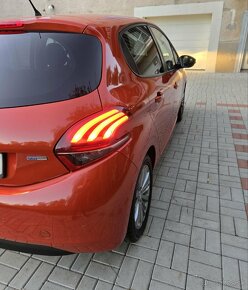 Peugeot 208 1.2 l najazdené 22000km - 11