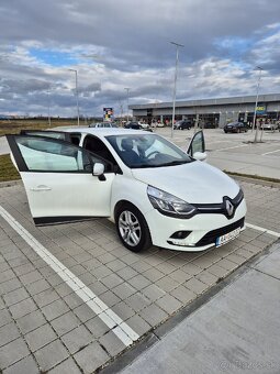 Predam Renault clio , benzin 0,9, 66 kw, rv 2020 nelakované - 11