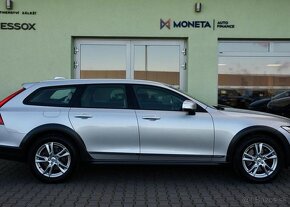 Volvo V90 2.0 D4 AWD CROSS COUNTRY ČR 140 kw - 11