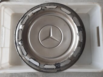 Puklice 5 kusov na Mercedes-Benz W114, W115, W123 - 11