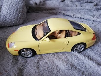 1:18 poskodene  2x PORSCHE 911+Boxter - 11