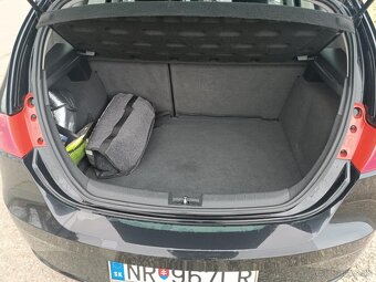 Predám Seat Leon 1.6 TDI - 11