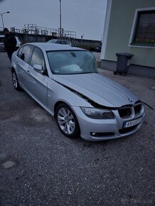 BMW e90 2l benzín 105kw - 11