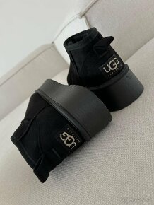 Ugg platform mini dámske čižmy čierne - 11