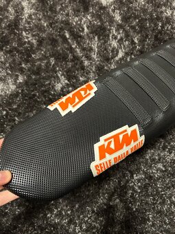 Ktm exc/ sx 19-23’ factory sedlo - 11