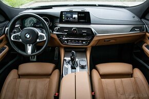 BMW 6 GT 640i xDrive Gran Turismo A/T G32 - 11