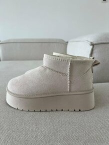 Ugg platform mini dámske čižmy béžové krémové - 11