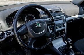 Škoda Octavia Combi 1.6 TDI CR DPF Ambiente - 11