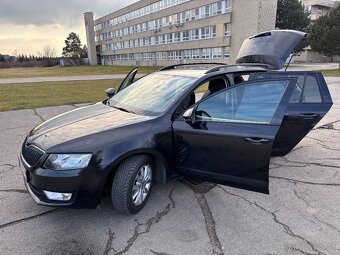 Škoda Octavia Combi 1.6 TDI 110k Ambition DSG - 11