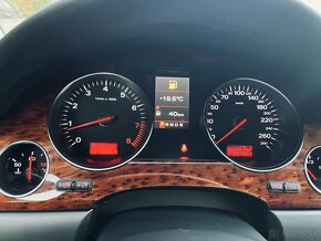 Audi A8 4.2FSi qattro po servise nove rozvody - 11