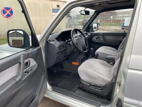 Mitsubishi Pajero MT 2,8TD GLS 4WD s uzávierkou - 11