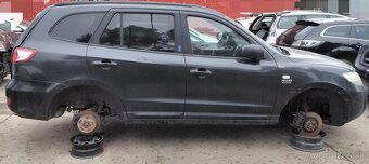 Hyundai Santa Fe 2.2 CRDi 2008 4WD predám  DVERE, PIATE DVER - 11