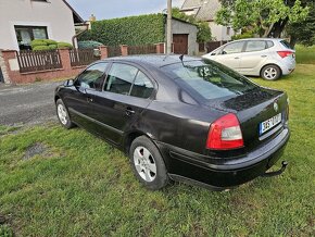 Škoda Octavia 2.0 FSi - 11