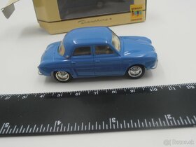 Predám krásny nový nehraný model autíčka RENAULT Dauphine v - 11