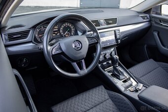 ŠKODA SUPERB COMBI 2.0 TDI DSG 140kW - 11