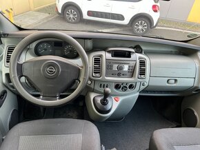 Opel Vivaro Tour 2.5 CDTi Westfalia 7 míst automat - 11