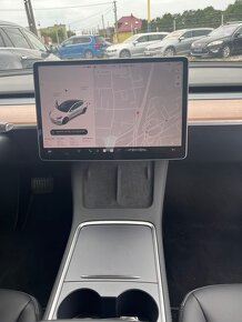 Tesla Model 3 SR LFP 60 AMD - 11