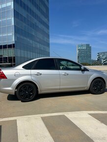 Ford Focus 1.6 benzin - 11