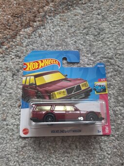 Hot wheels mix autíčok 1. - 11