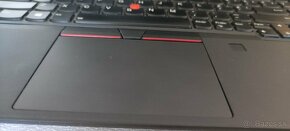 Thinkpad T590 super stav - 11