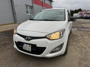 Hyundai i20 1.25 benzín - 11