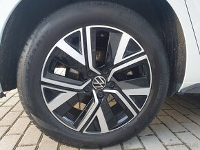 Volkswagen Touran Highline 1.5TSI DSG - 11