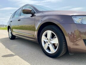 Škoda Octavia Combi 1.6 TDI 110k GreenLine Ambition - 11