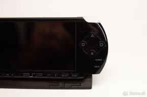 PSP 3000 piano black - 11