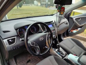 Hyundai i30 kombi 1.6 81kw - 11