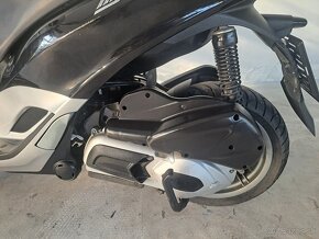 Piaggio MP3 300 Yourban - 11