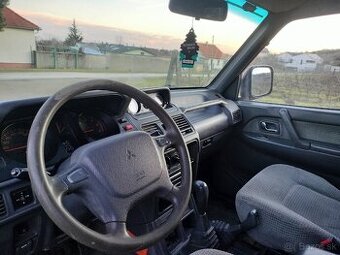 Mitsubishi Pajero 2.5TD 73kw GLS Klima Uzávierka - 11