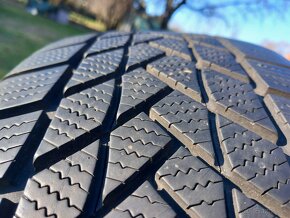 215/55 r18 zimne pneumatiky 2 kusy - 11