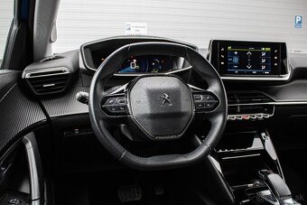 Peugeot e2008 100kW KOŽA, VIRTUAL, 360 KAMERA, CarPlay - 11