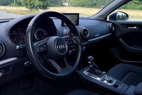 Audi A3 Sport back 35 2.0 TDI Š TRONIC - 11