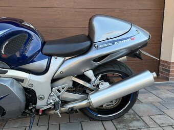 Suzuki Hayabusa GSXR-1300 - 11