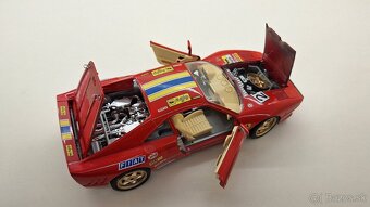 1:18 FERRARI GTO No. 25 - 11