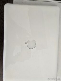 Apple MacBook A1342 Late 2009 - 11