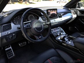 Audi S8 PLUS Quattro AT8 (605k) - 11