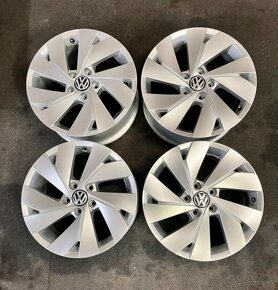 5x112 R17 originál alu Belmont VW Golf 8 - 2019 - 11