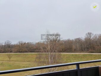 HALO reality - Predaj, dvojizbový byt Hlohovec - 11