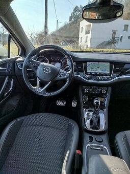 OPEL Astra Sports Tourer - 11