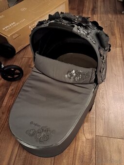 Cybex Priam Simply Flowers Grey - 11