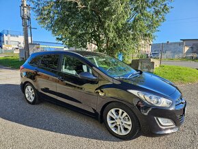 HYUNDAI I30 combi - 11