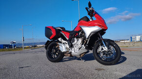 MV Agusta Turismo Veloce 800 - 11