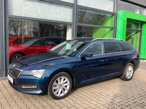 Škoda Superb Combi 2.0 TDI  DSG rok 2021 nízky najazd km - 11