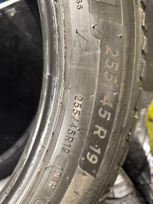 255/45 R19 Michelin celoročné pneumatiky - 11