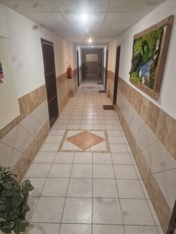 Prenajímam 3 izbový apartmán 80 m2 - 11