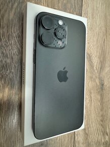 Apple iPhone 15 Pro Max 256GB - 11