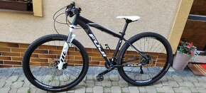 Horský bicykel FUJI TAHOE LE,kolesá 29,rám 17"/43cm,2x10 - 11