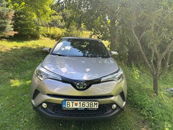 Toyota CH-R 1.8 hybrid 07.2017 - 11